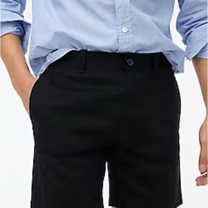 J CrEw size 32 BLACK 7” chino shorts